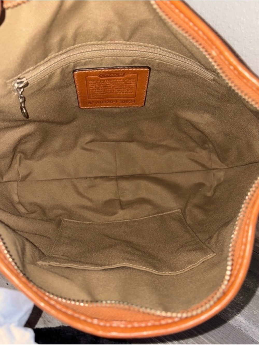Coach Pink Signature Canvas Shoulder Bag with Tan Leather Trim - Picture 4 of 6